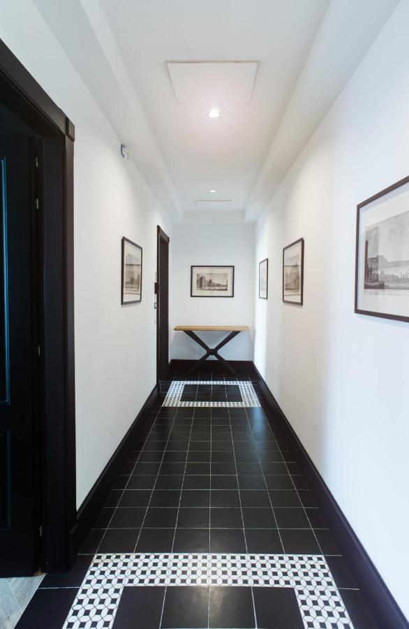 Fida Rooms Naples Extérieur photo