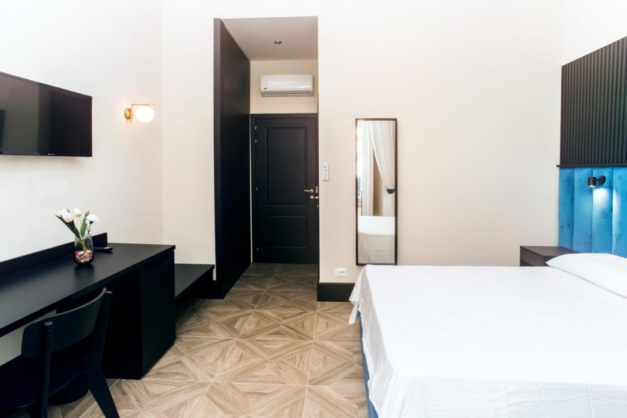 Fida Rooms Naples Extérieur photo