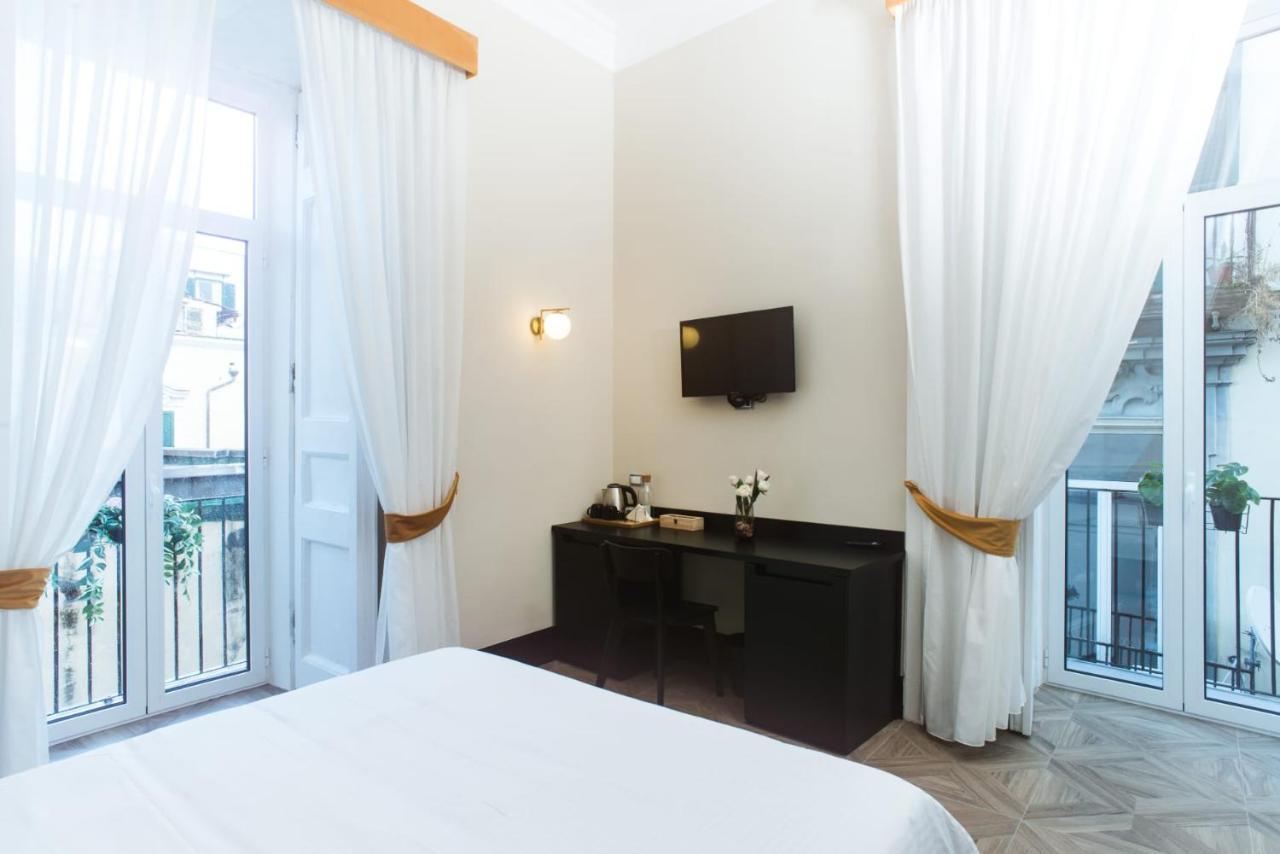 Fida Rooms Naples Extérieur photo
